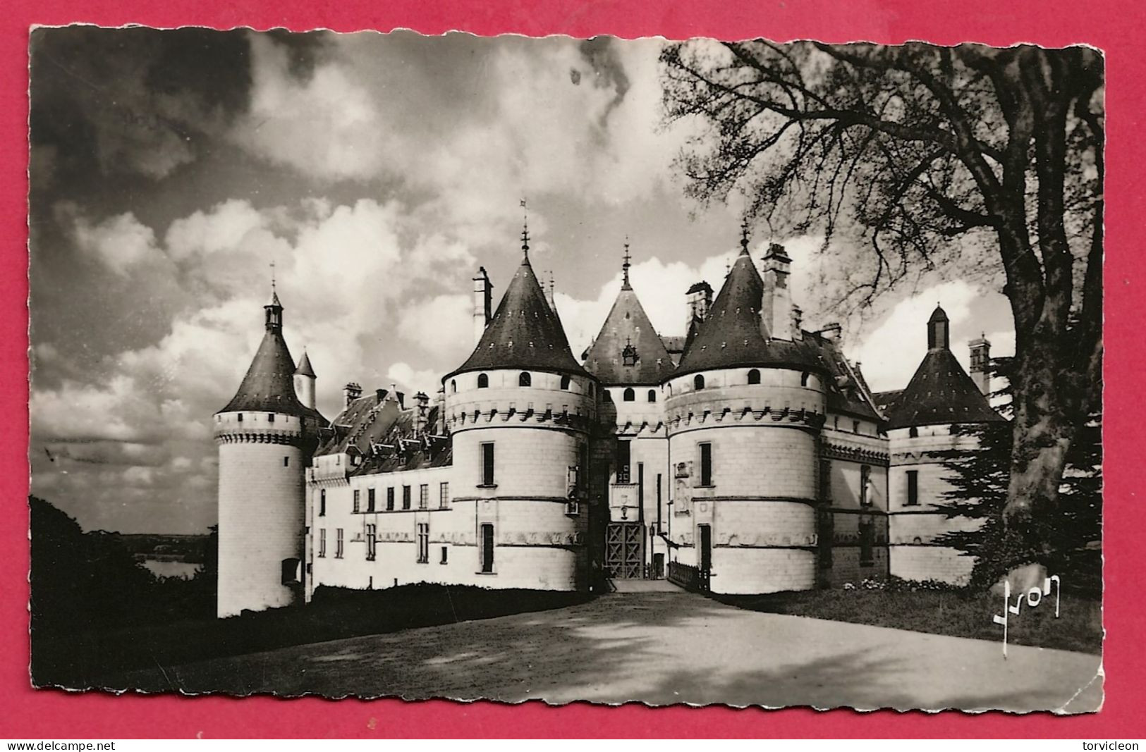 C.P. Chaumont-sur-Loire  =  Façade  Du  Château Sur  Le Parc - Blois