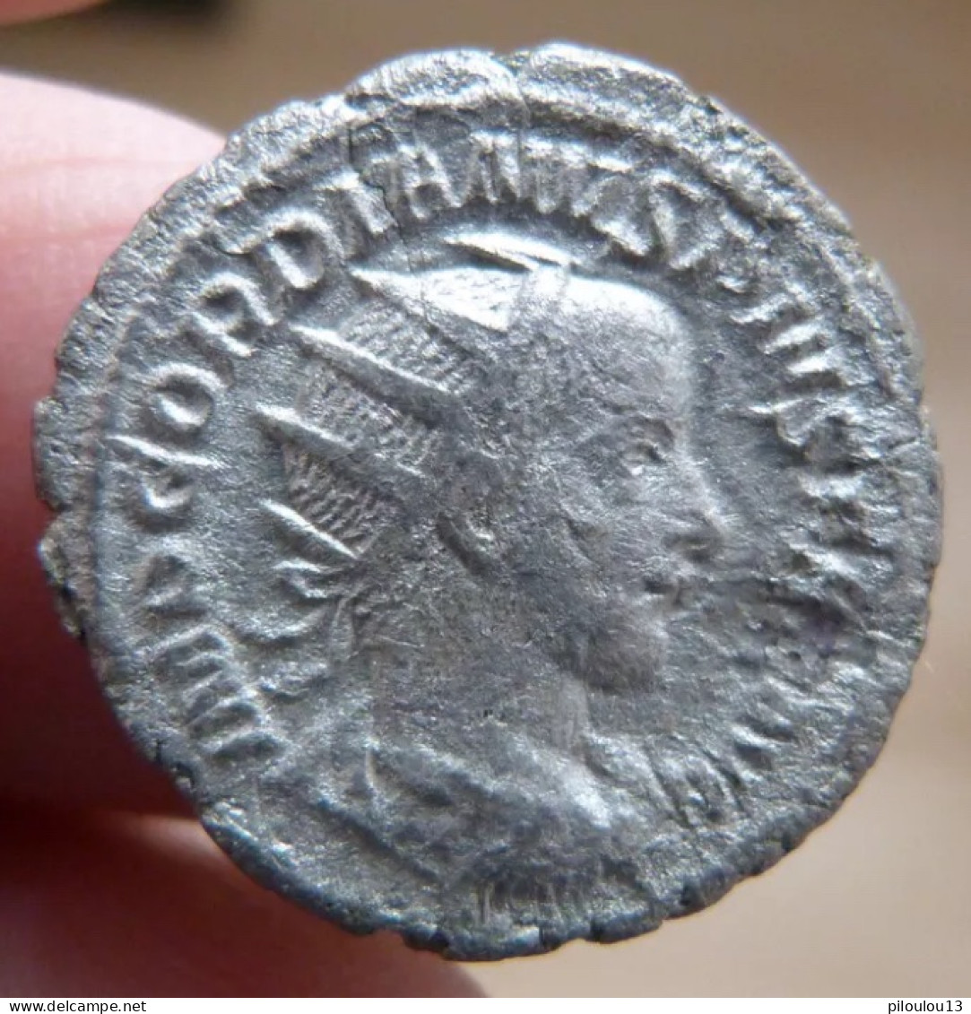 Antoninien De Gordien III - Apollon  P M TR P V COS II P P - La Crisis Militar (235 / 284)
