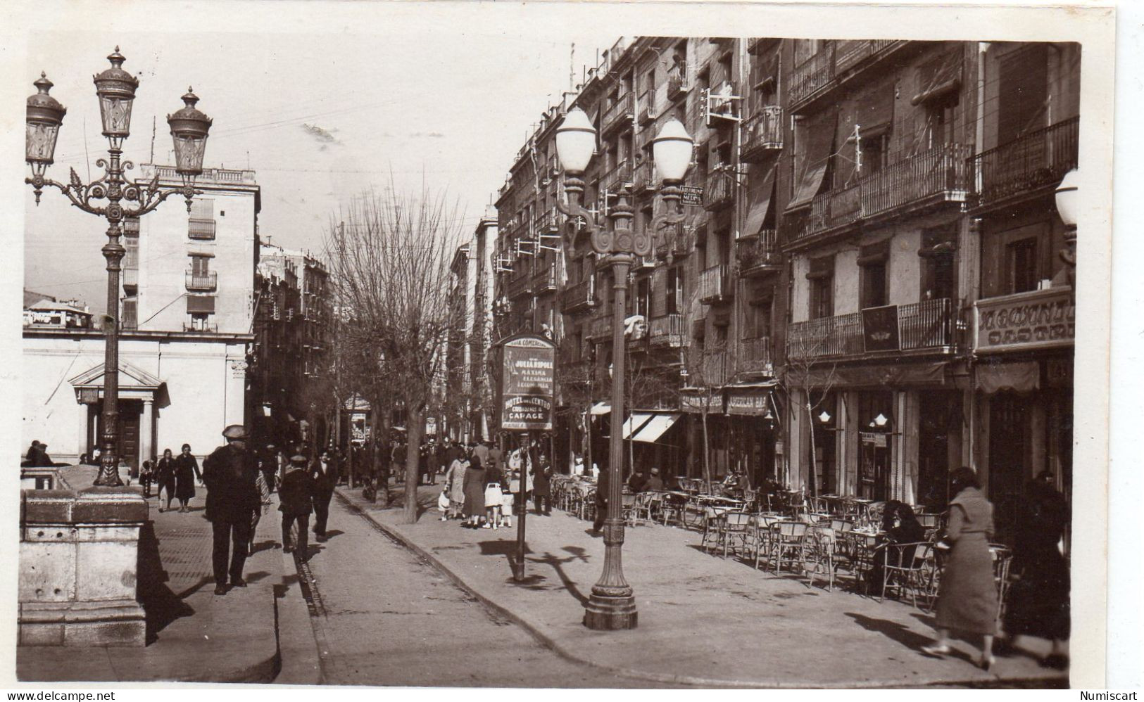 Girona Gérone Très Animée La Rambla Boulevard Commerces - Gerona