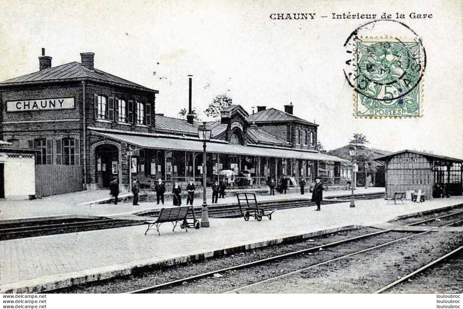 02 CHAUNY INTERIEUR DE LA GARE - Chauny