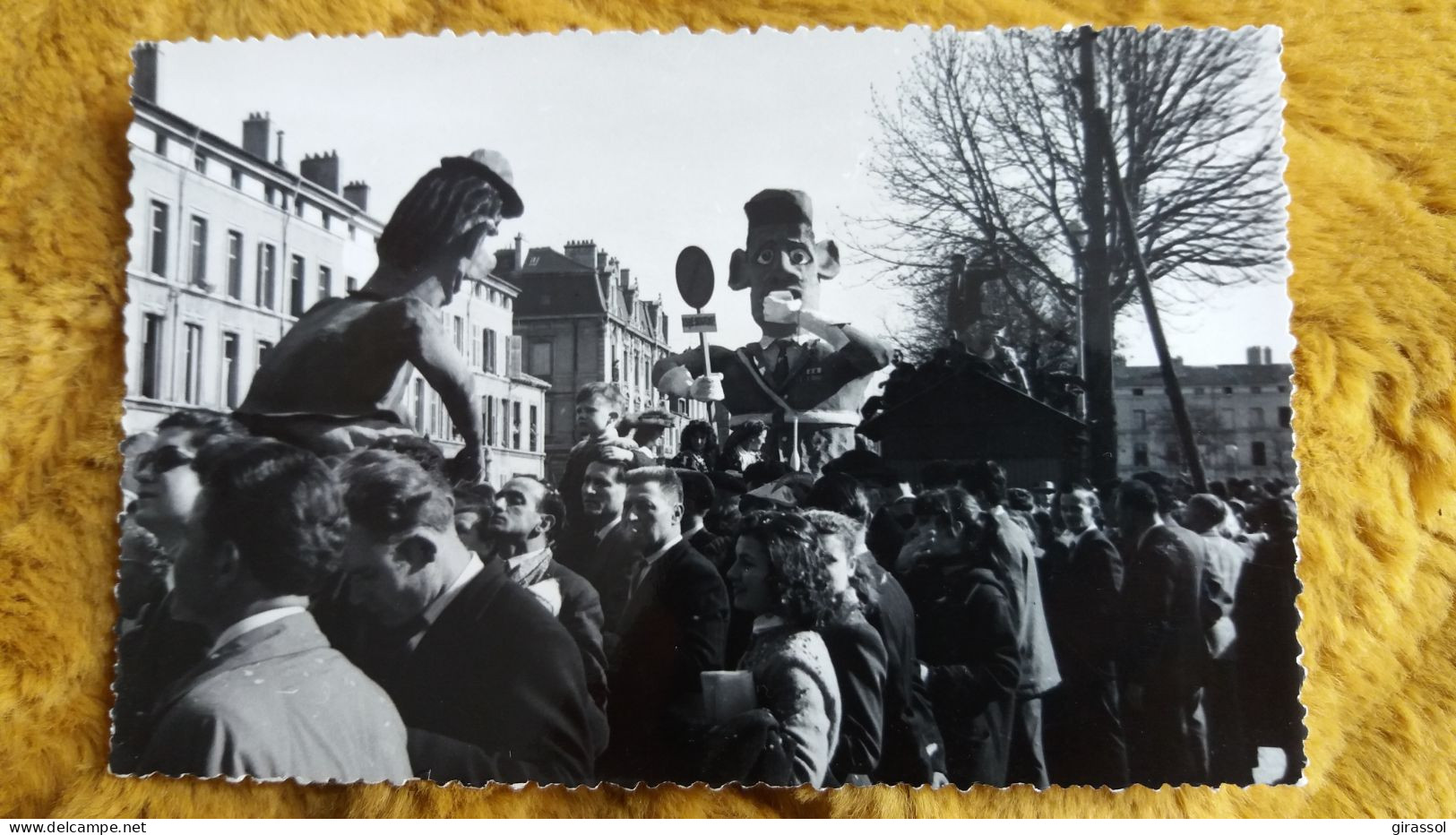 CPSM PHOTO SCENE DE CARNAVAL KODAK 1960 VILLE DE L EST NANCY ? ANIMATIONS GROSSES TETES - Photographie