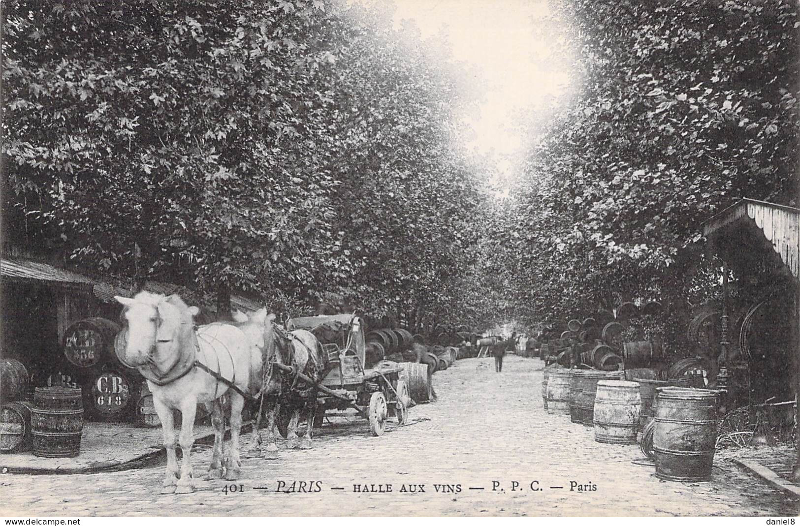 PARIS -  La Halle Aux Vins ( Attelage ) - Arrondissement: 12