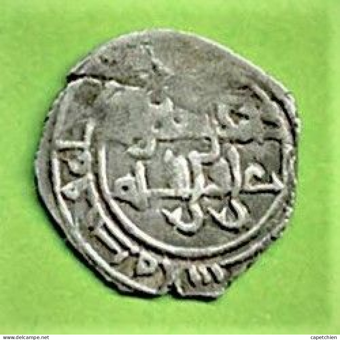 MONNAIE ARABE A IDENTIFIER / ORIGINE & EPOQUE ? / ARGENT / 1.08 G / Max 16.75 Mm - Islamische Münzen
