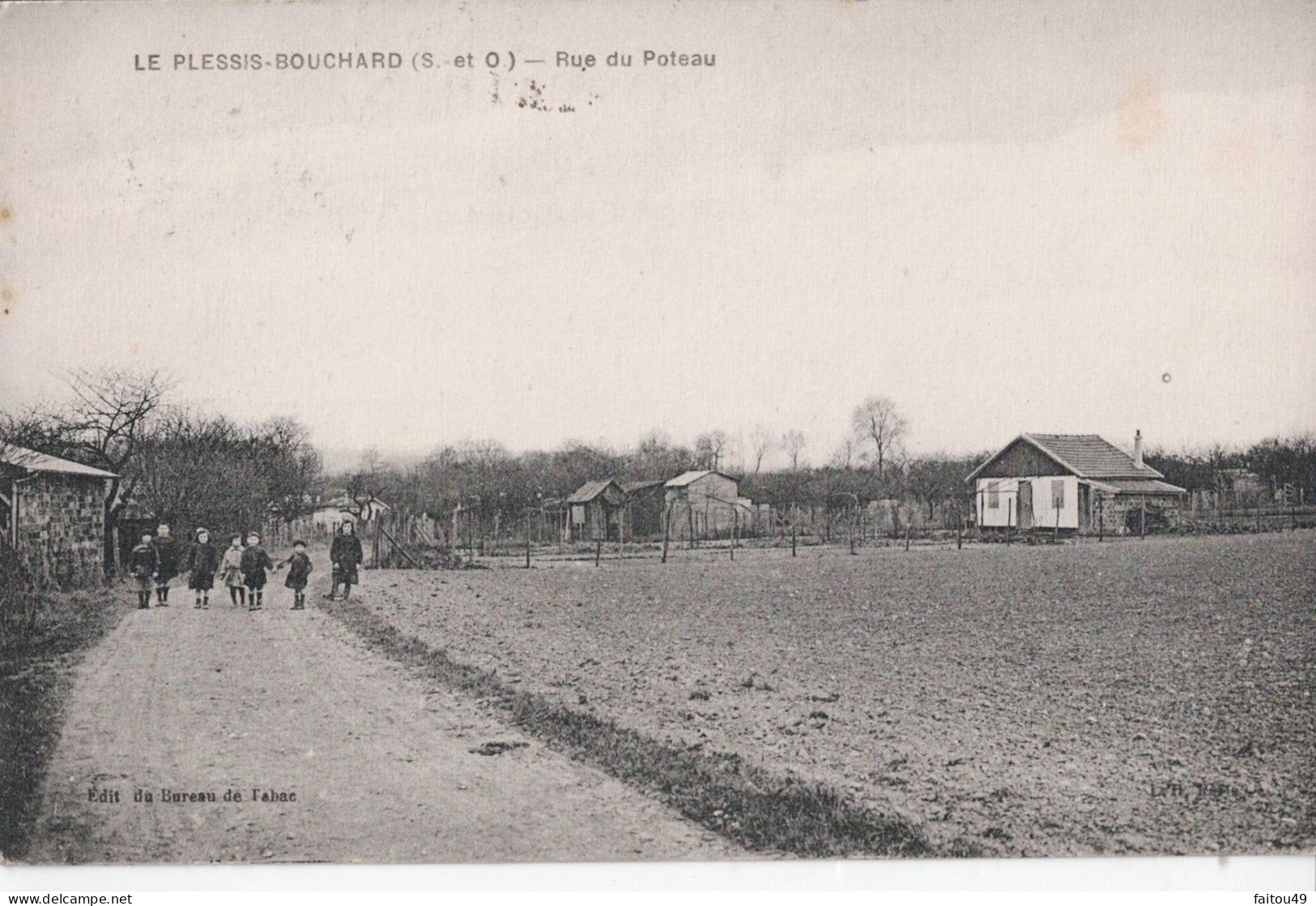 95 -   LE PLESSIS - BOUCHARD - Rue Du Poteau  84 - Le Plessis Bouchard