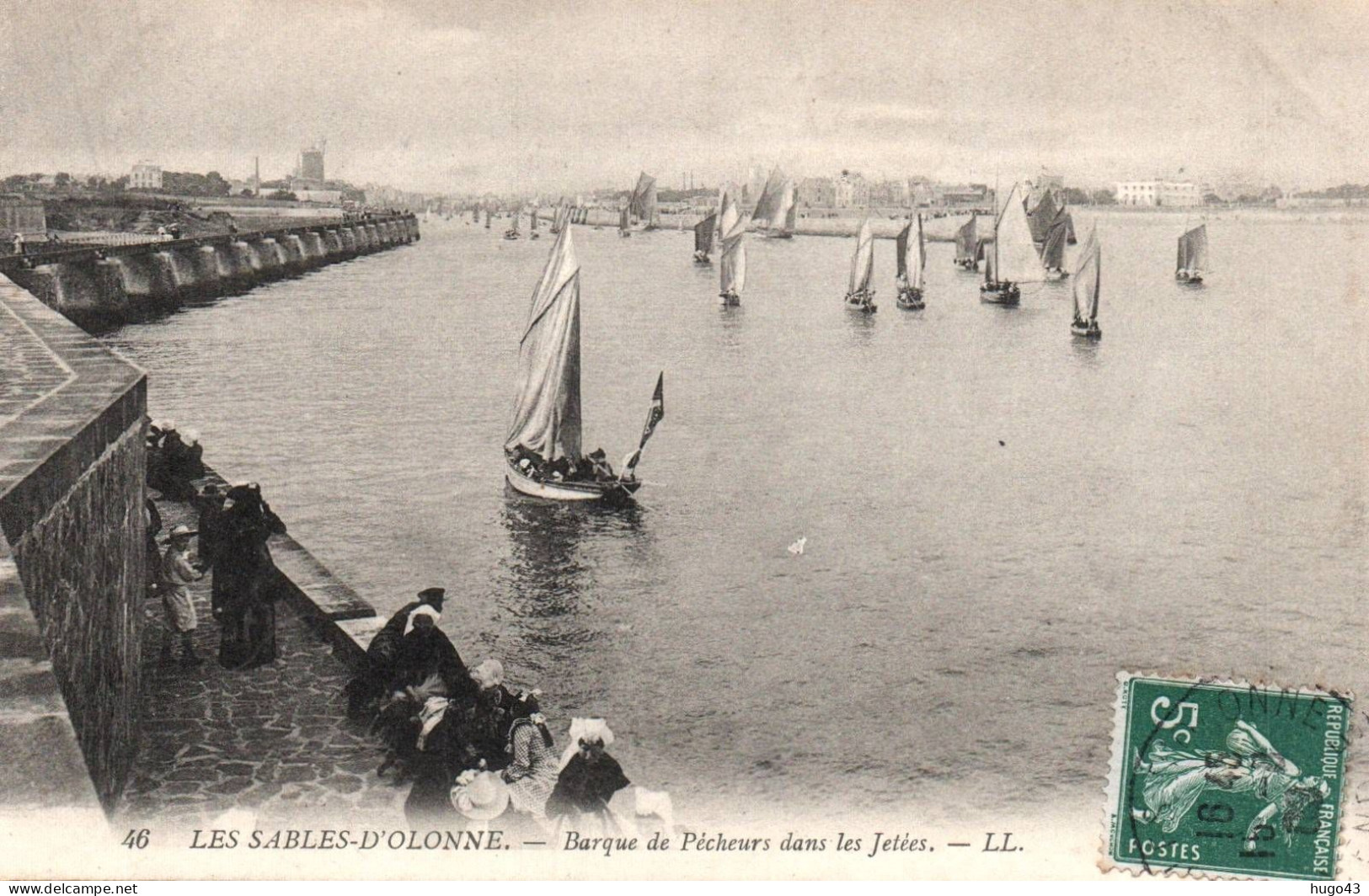 (RECTO / VERSO) LES SABLES D' OLONNE EN 1908 - N° 46 - BARQUES DE PECHEURS A VOILE DANS LES JETEES - BEAU CACHET - CPA - Sables D'Olonne