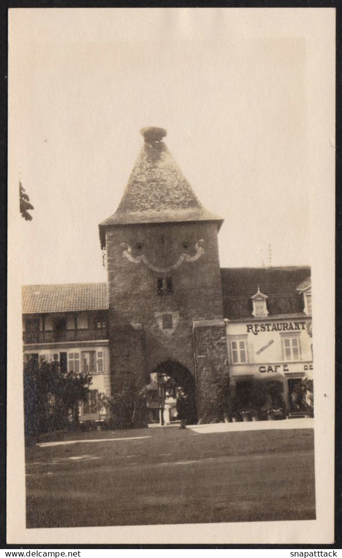 Jolie Photographie De La Porte De France à Turckheim, Alsace, Haut Rhin, Juillet 1930, 7 X 11,5 Cm - Orte