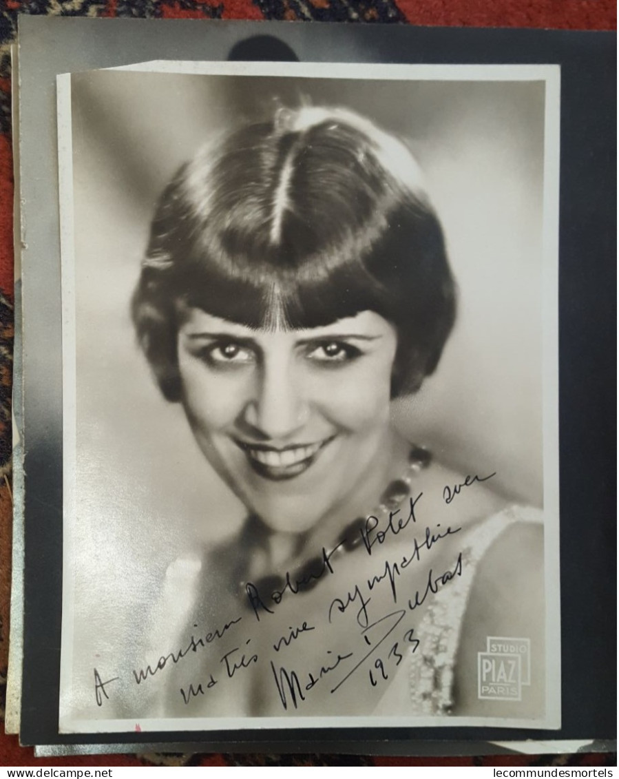 Autographes De Chanteurs De Music Hall, Cabaret...1933,  Marie Dubas Lucienne Boyer, Gilles Et Julien, Pills Et Tabet - Autographes
