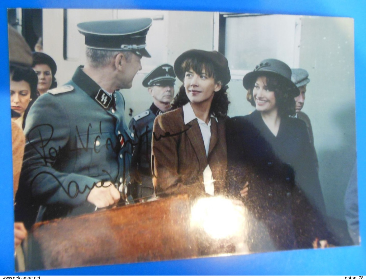 AUTOGRAPHE DE MARIE GILLAIN SUR PHOTO - Actors & Comedians