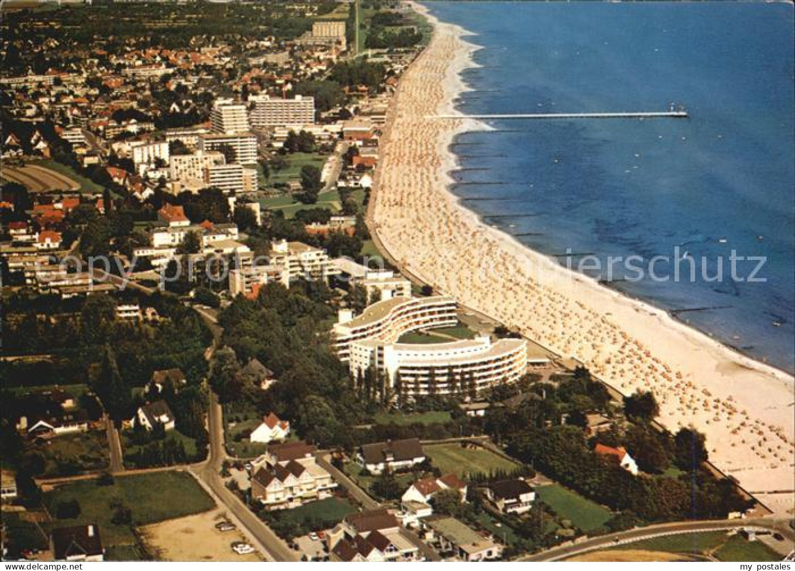 72499857 Groemitz Ostseebad Strand Fliegeraufnahme Brenkenhagen - Groemitz