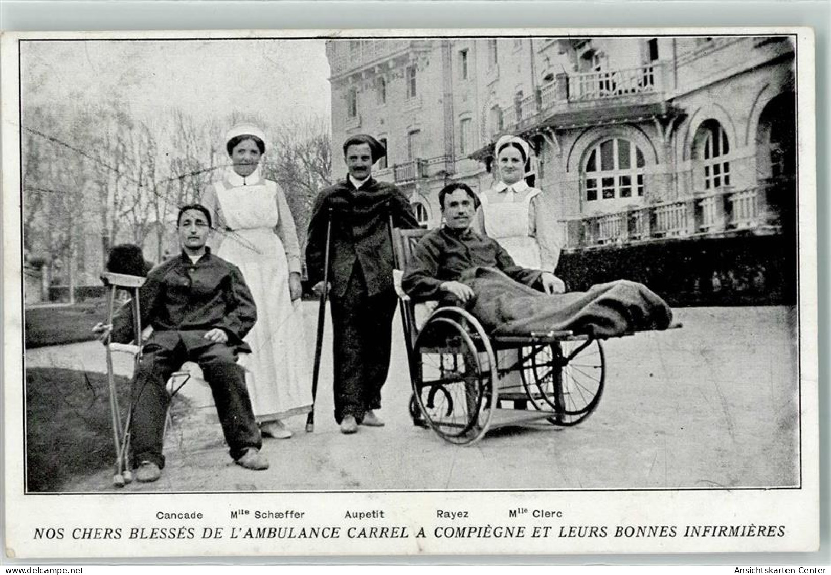 13908211 - Krankenschwestern Nos Chers Blesses De Ambulance Carrel A Compiegne Et  Leurs Bonnes Infimieres - War 1914-18