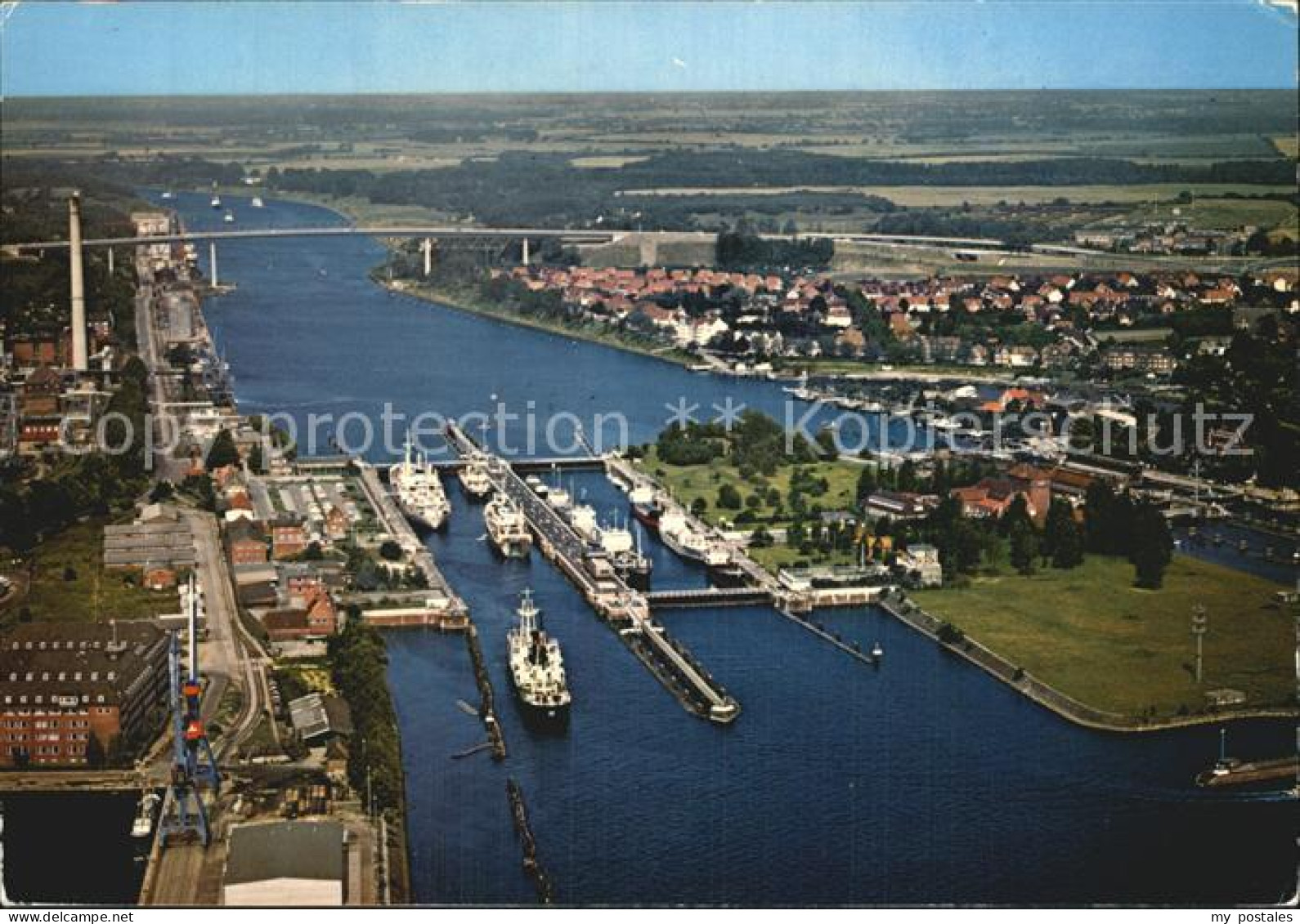 72498730 Kiel Holtenauer Schleusen Mit Hochbruecken Fliegeraufnahme Kiel - Kiel