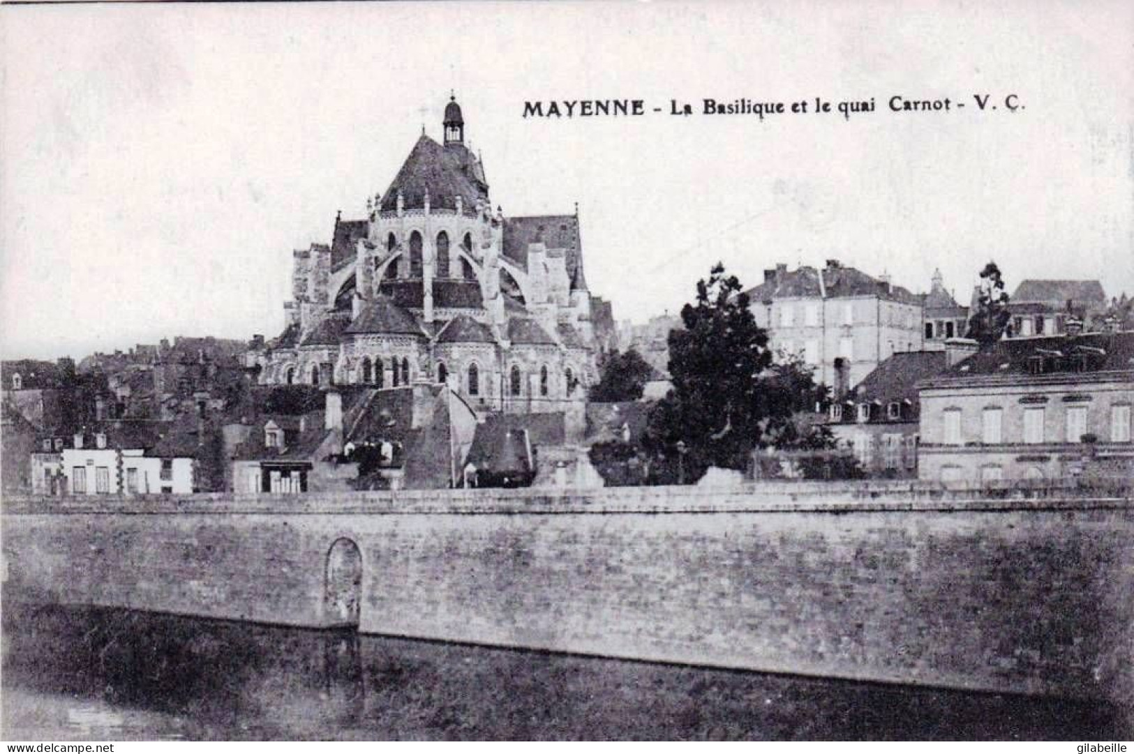 53 - Mayenne - MAYENNE -  La Basilique Et Le Quai Carnot - Mayenne