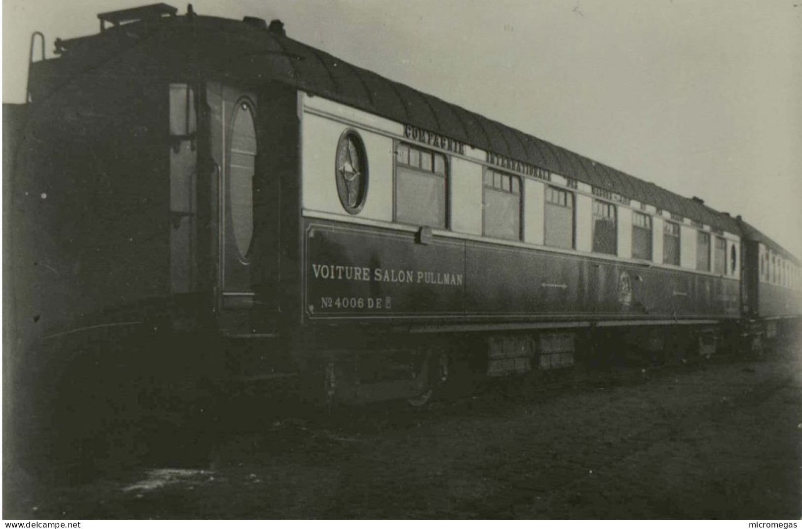 Reproduction - Voiture-Salon Pullman N° 4006 - Flèche D'Or - Trains