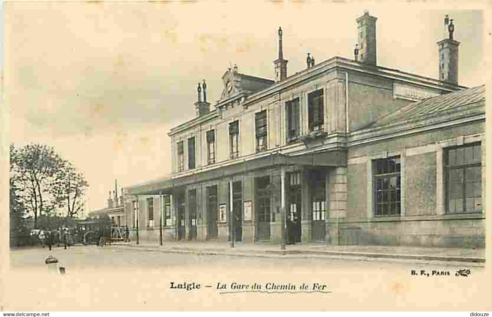61 - Laigle - La Gare Du Chemin De Fer - Animé - CPA - Voir Scans Recto-Verso - L'Aigle