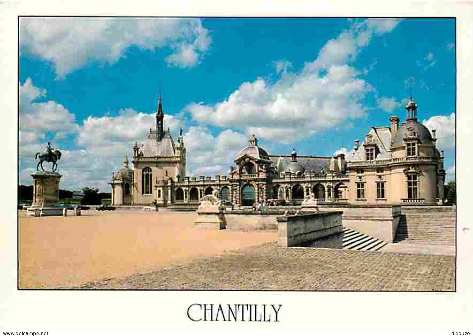 60 - Chantilly - La Cour Du Petit Château - CPM - Voir Scans Recto-Verso - Chantilly