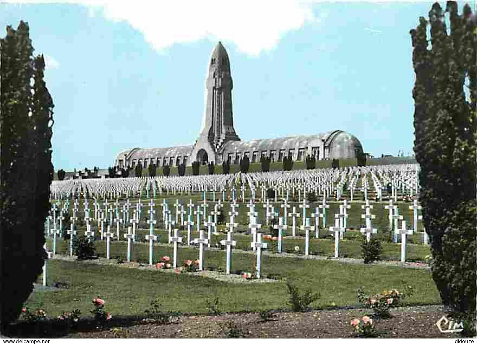 55 - Douaumont - L'Ossuaire De Douaumont - Le Cimetière National Militaire - Carte Neuve - CPM - Voir Scans Recto-Verso - Douaumont