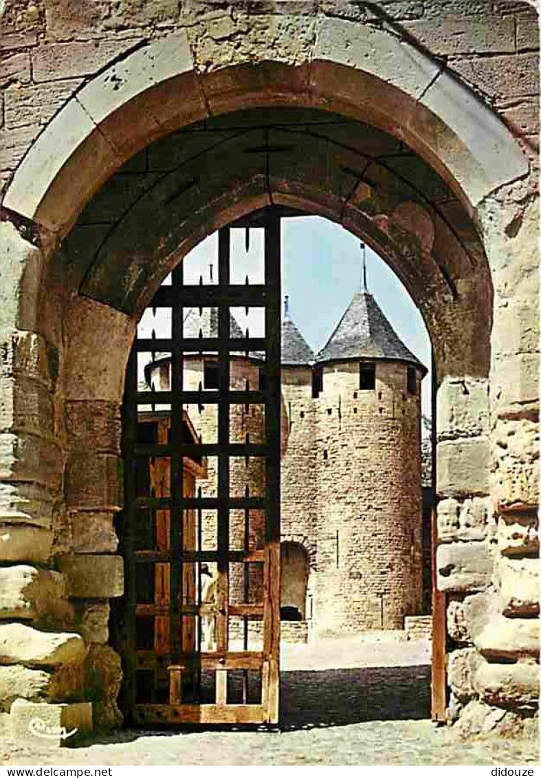 11 - Carcassonne - La Cité Médiévale - L'Entrée Du Château Comtal - CPM - Voir Scans Recto-Verso - Carcassonne