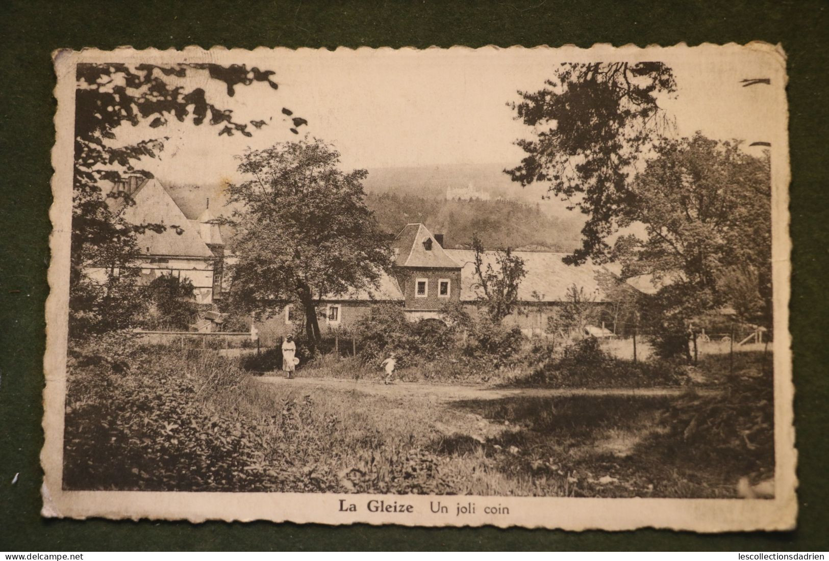 Carte Postale Ancienne La Gleize Un Joli Coin Animée Enfant Et Dame Oblitération La Gleize 1937 - Stoumont