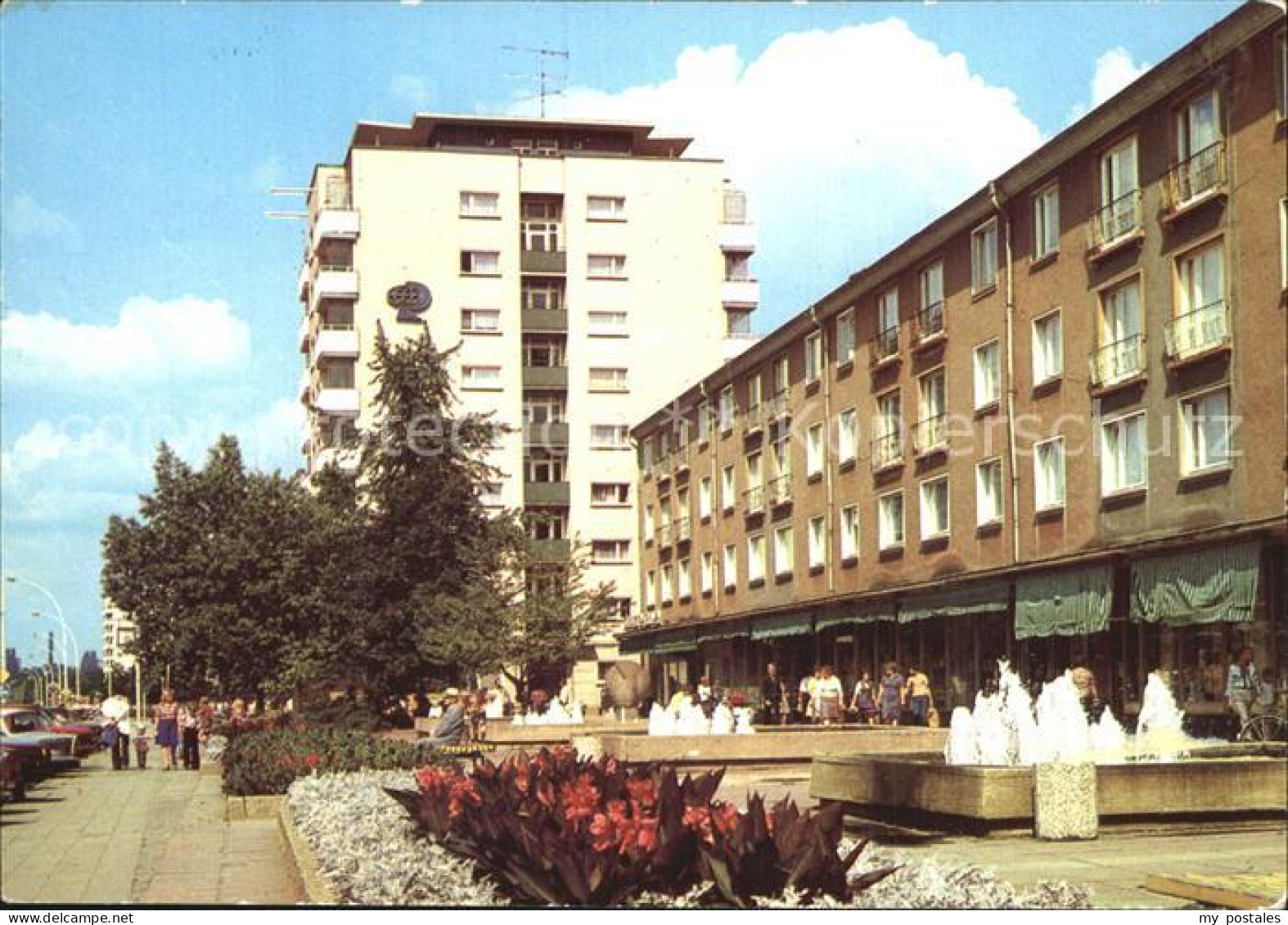 72496726 Eisenhuettenstadt Leninallee Wasserspiele Hochhaus Eisenhuettenstadt - Eisenhuettenstadt