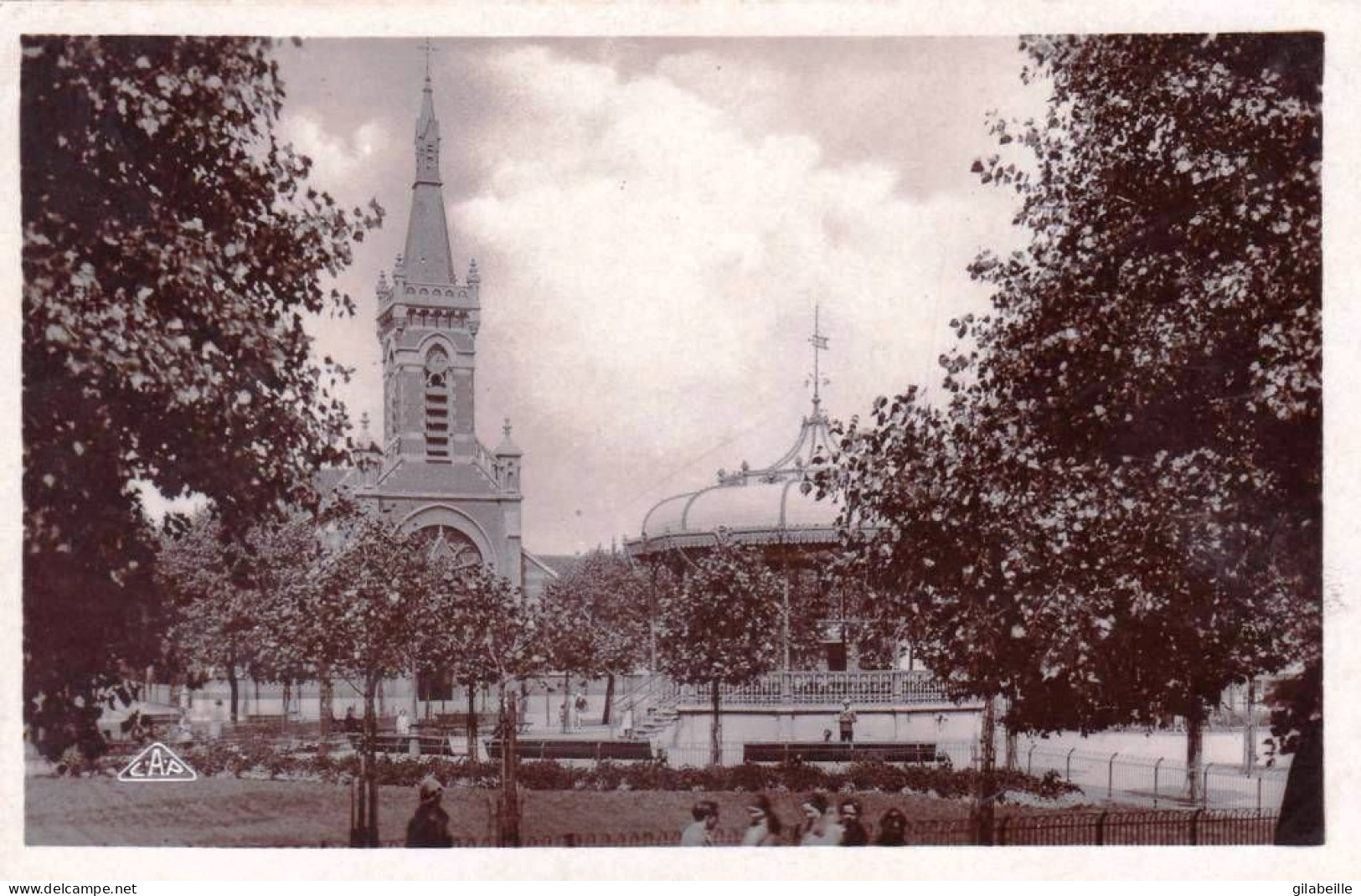 59 - Nord - MALO  Les BAINS -  Le Kiosque Et L église Notre Dame Des Flots -  Carte Glacée - Malo Les Bains