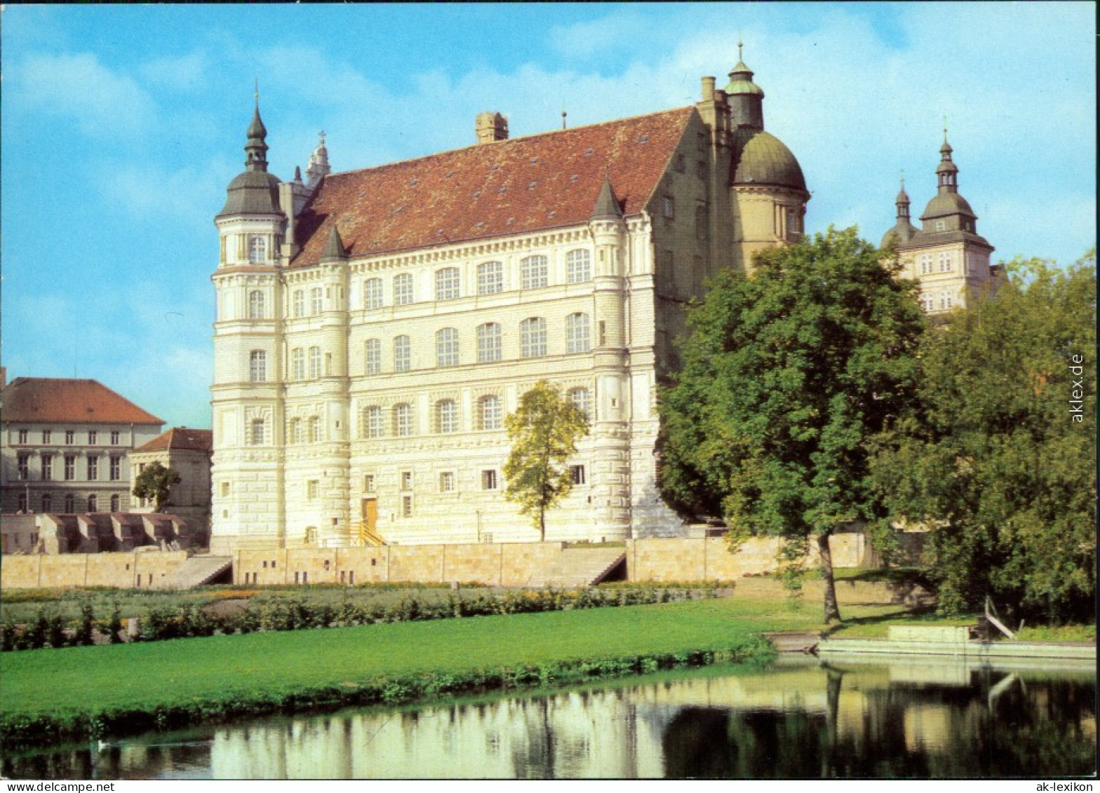 Ansichtskarte Güstrow Schloss Mit Teichanlage Und Garten 1981 - Guestrow