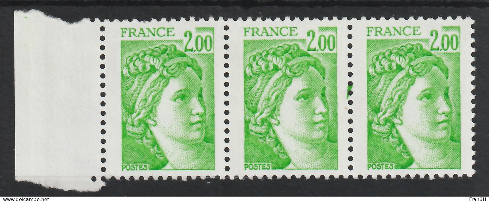 YT N° 1977 Variété à La Virgule - Neufs ** - MNH - Rare - 1977-1981 Sabine De Gandon