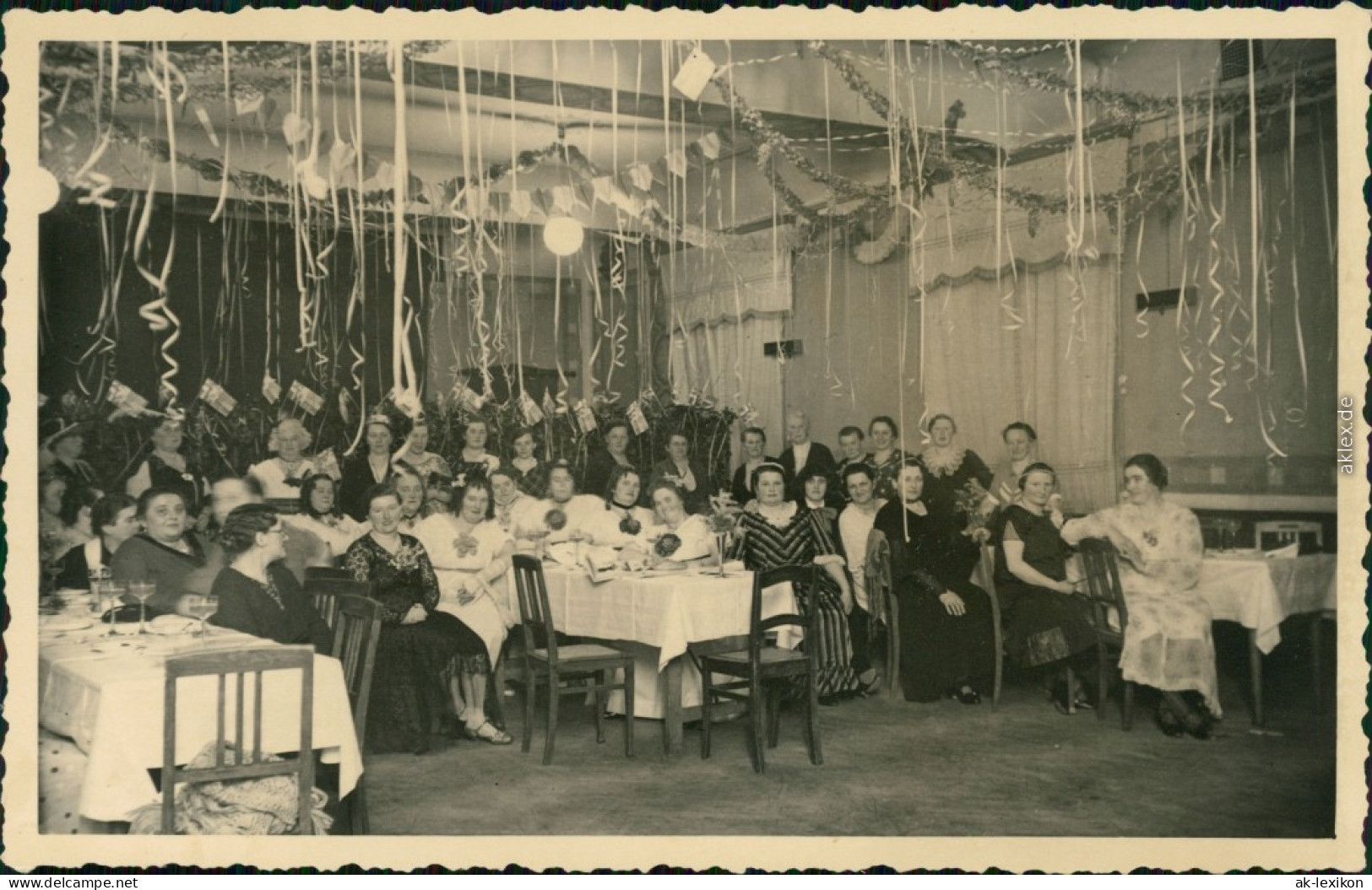  Karneval / Fastnacht / Fasching - Saal Mit Gästen 1936 Privatfoto - Autres & Non Classés