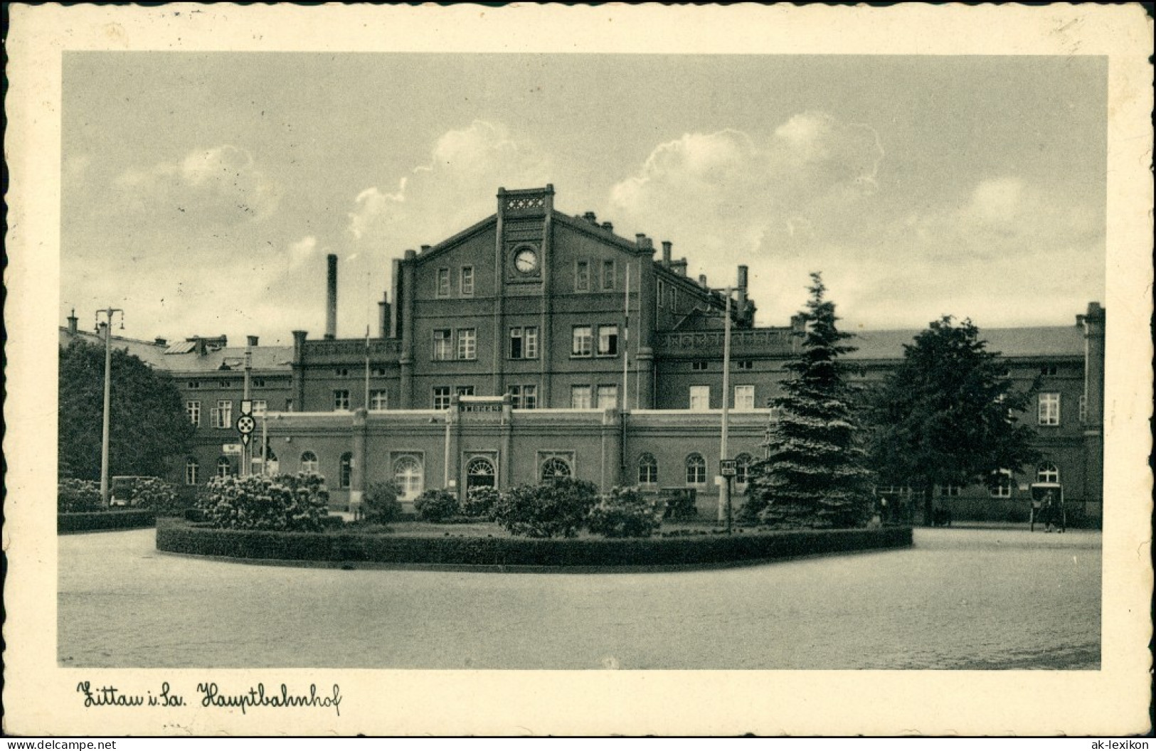 Ansichtskarte Zittau Bahnhof Und Vorplatz 1933 - Zittau