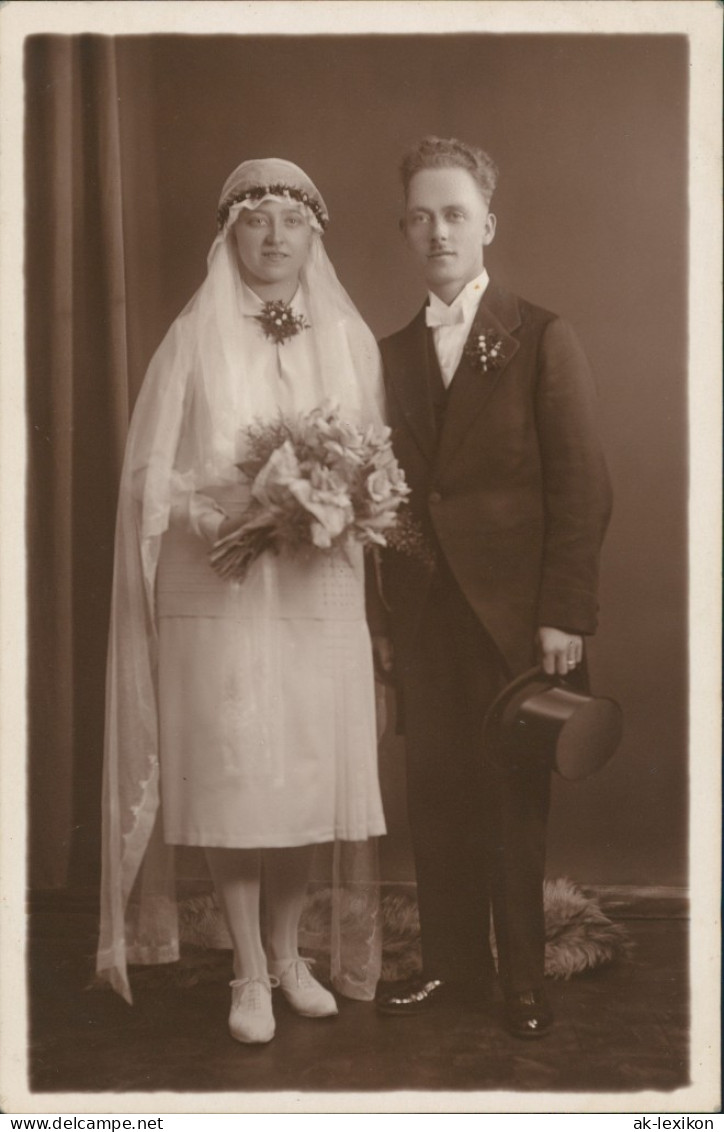 Hochzeitspaar Hochzeit (Atelier-Foto Germania, Velbert) 1920 Privatfoto - Couples