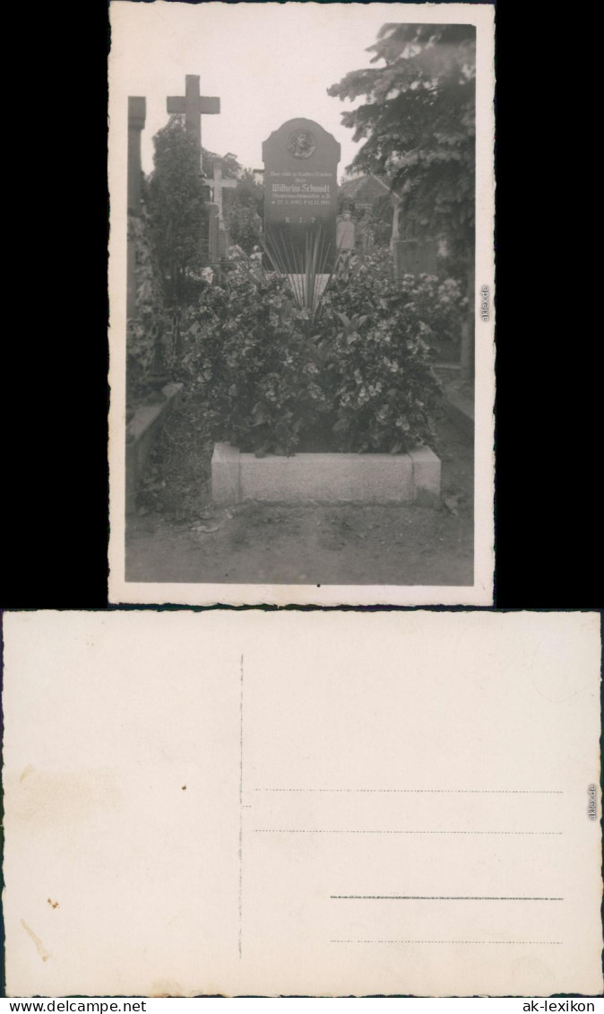 Ansichtskarte Friedhof, Grab Von Wilhelm Schmidt 1897-1931 - Autres & Non Classés