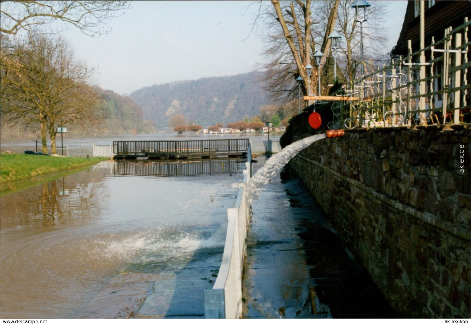 Ansichtskarte  Fluß Und Stadt 1990  - To Identify