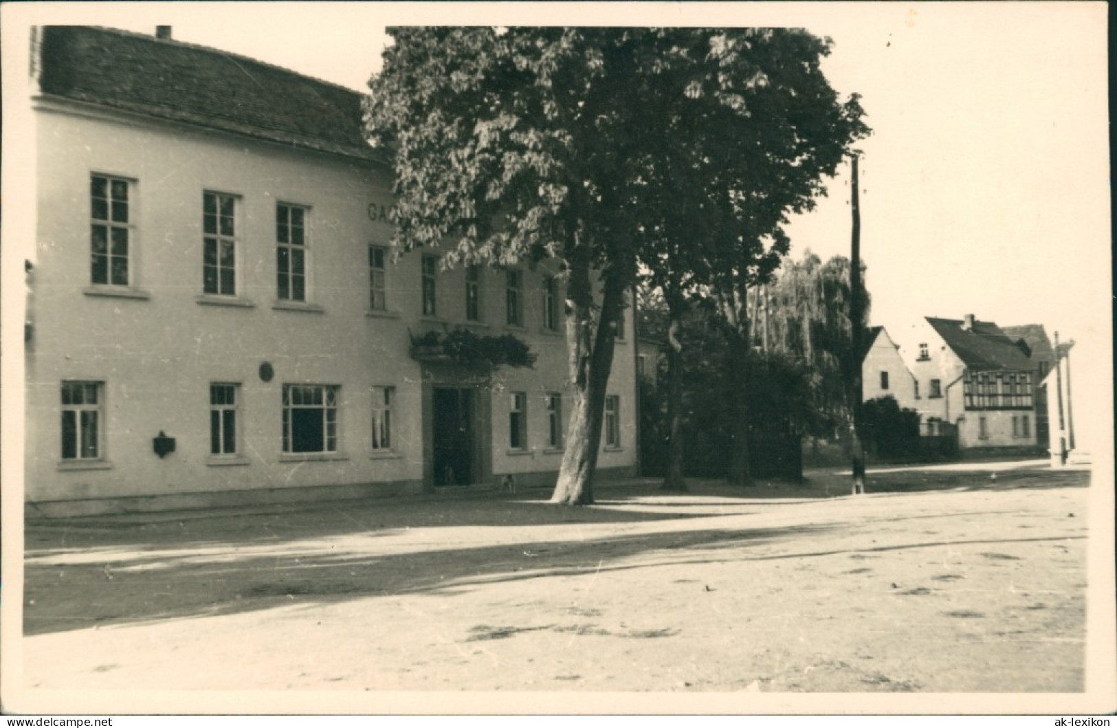 Foto  Gasthaus Mit Baum Vor Der Tür 1912 Privatfoto  - Zu Identifizieren