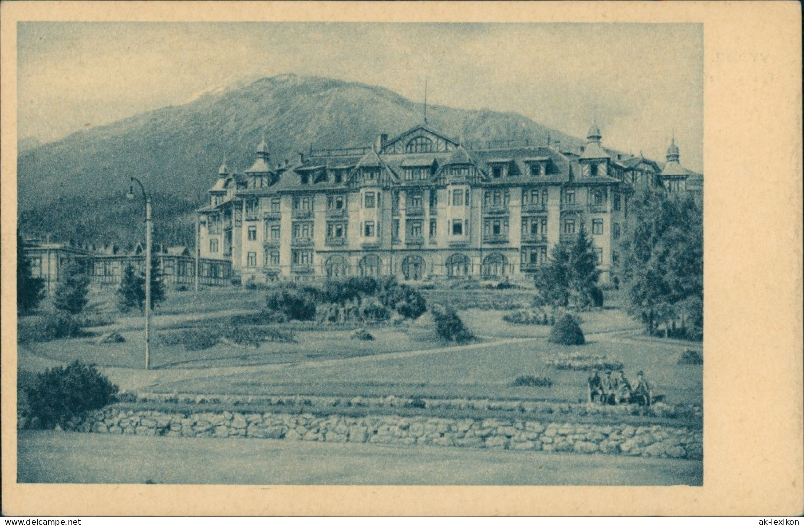 Postcard Slowakei Grand Hotel V Starom Smokovci, V Pozadi Slav- 1925 - Slovakia