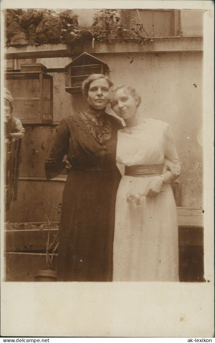 Personen Soziales Leben 2 Schön Gekleidete Frauen 1915 Privatfoto - Personaggi