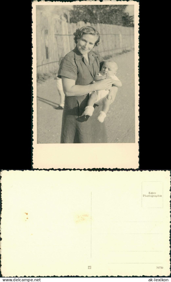 Menschen Soziales Leben - Kinder Frau Mit Baby Im Arm 1940 Privatfoto - Portraits