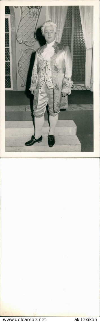 Menschen Soziales Leben Mann Kostüm (Sänger, Operndarsteller) 1960 Privatfoto - Bekende Personen