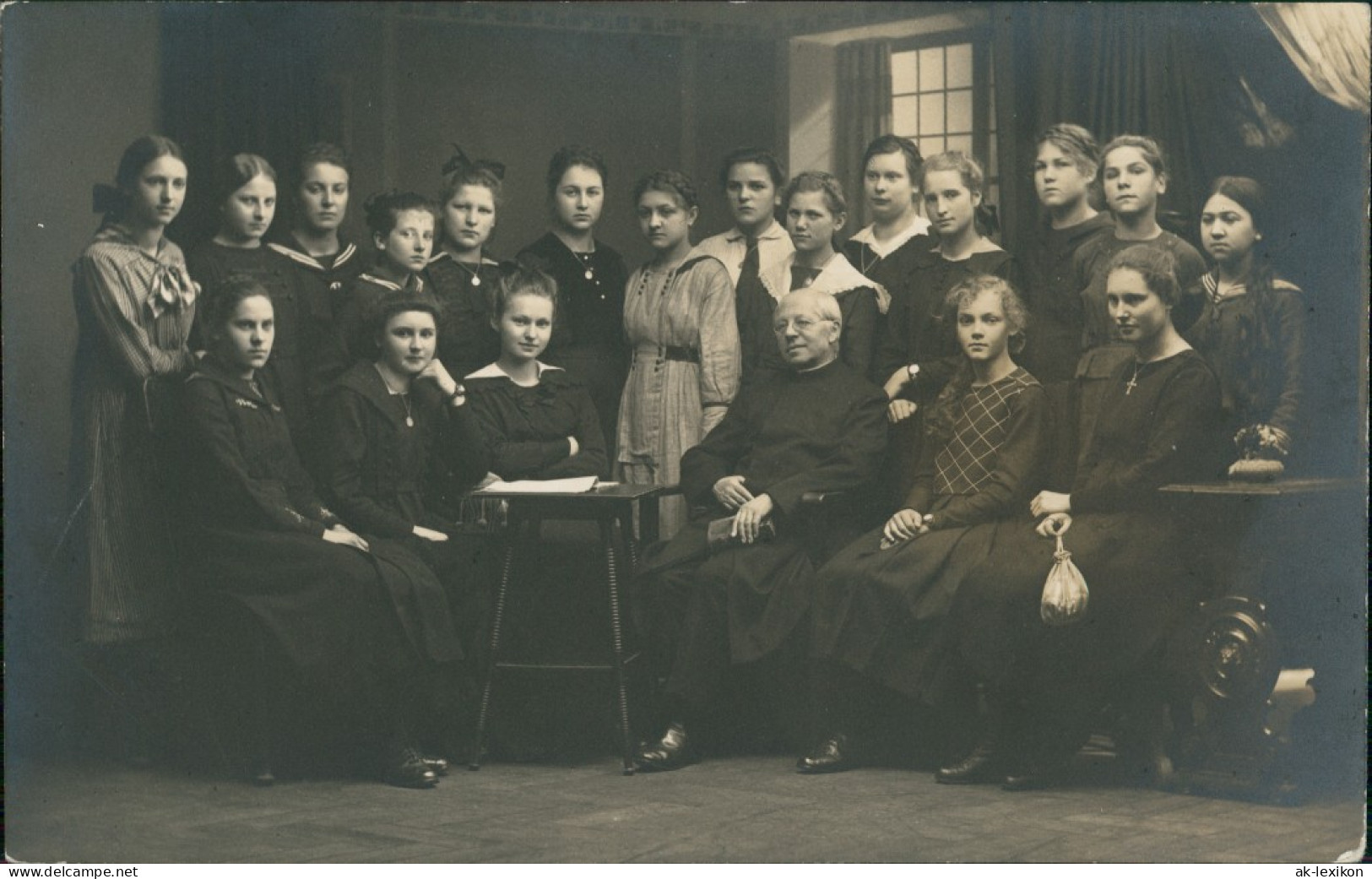 Ansichtskarte  Menschen Soziales Leben Gruppenfoto (Dittmar, Landshut) 1921 - Ohne Zuordnung