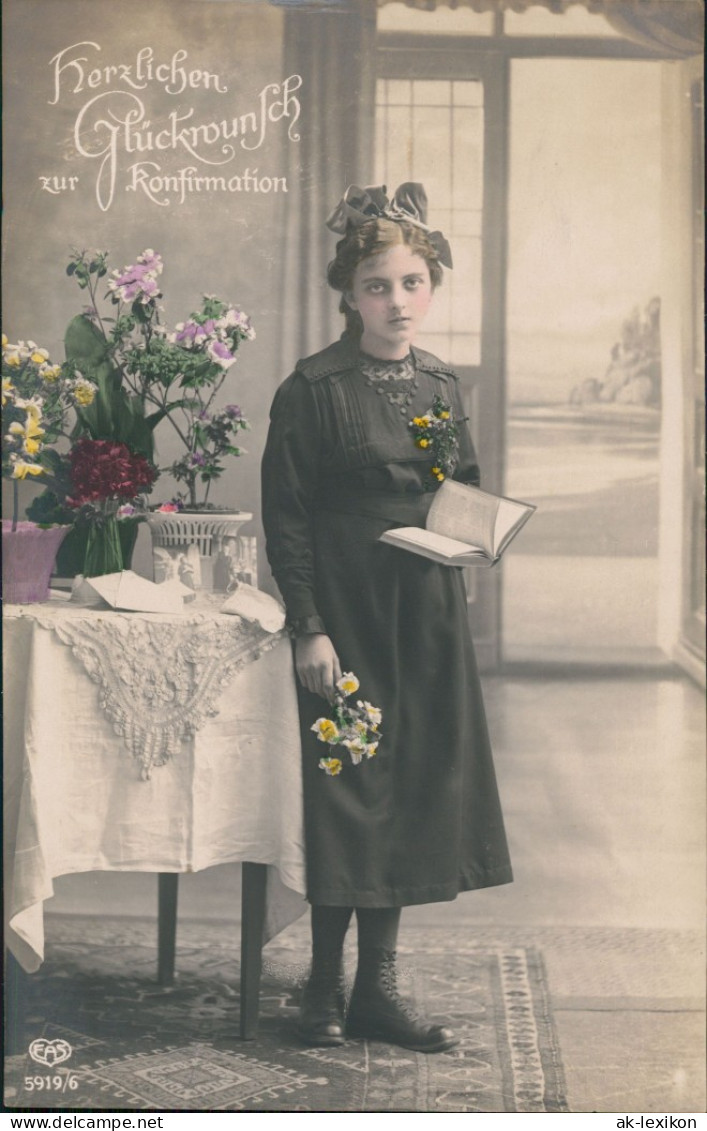 Glückwunsch Konfirmation Religion/Kirche - Mädchen Mit Bibel 1910 - Autres & Non Classés