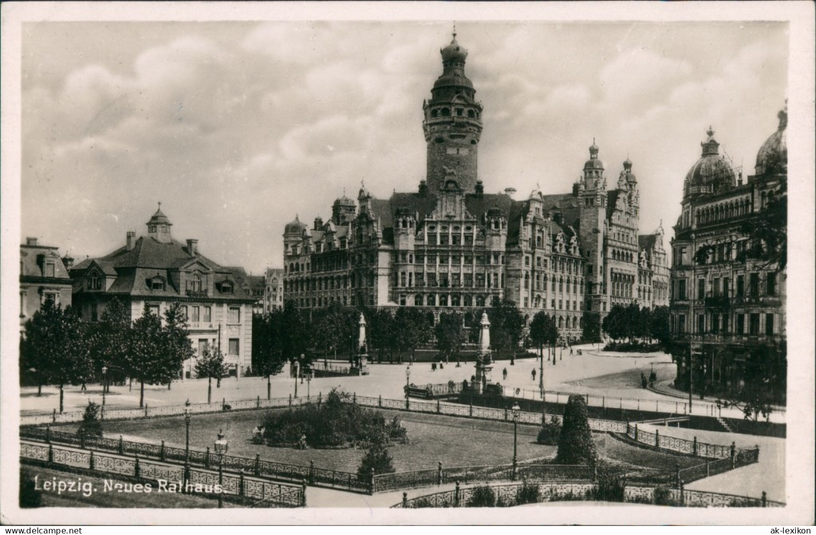 Ansichtskarte Leipzig Neues Rathaus -Straßenpartie 1942 - Leipzig