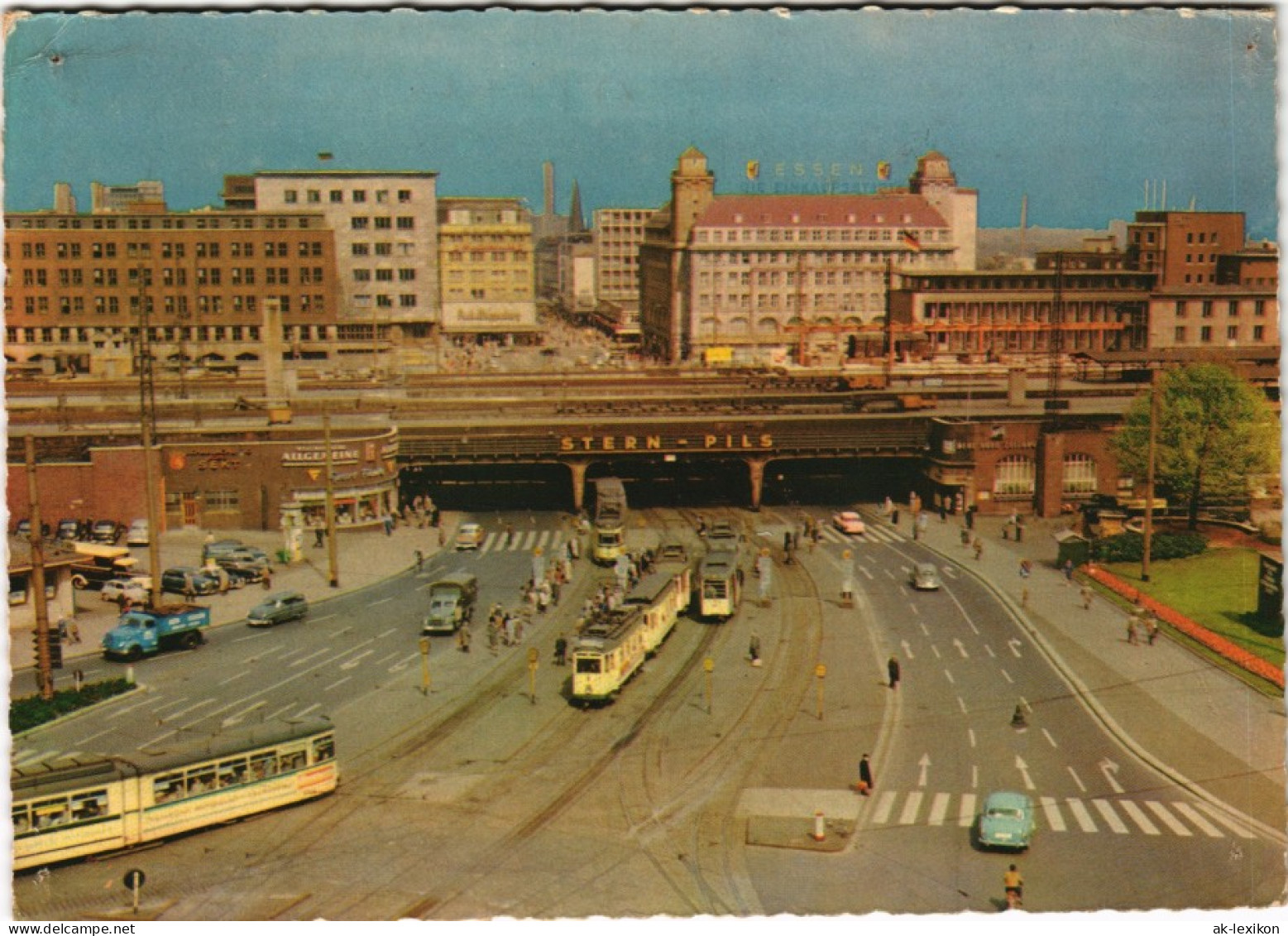 Ansichtskarte Essen (Ruhr) Straßen-Ansicht Straßenbahn An Der Freiheit 1960 - Essen