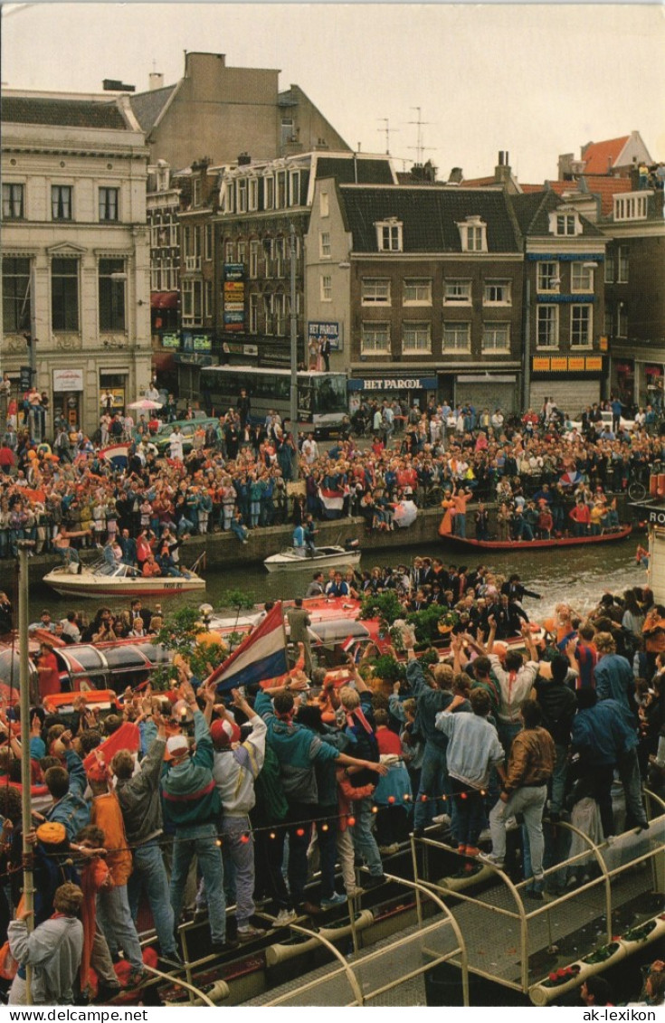 Den Haag Den Haag "Gullitis" Straßen Fest Mit Vielen Zuschauern 1975 - Andere & Zonder Classificatie