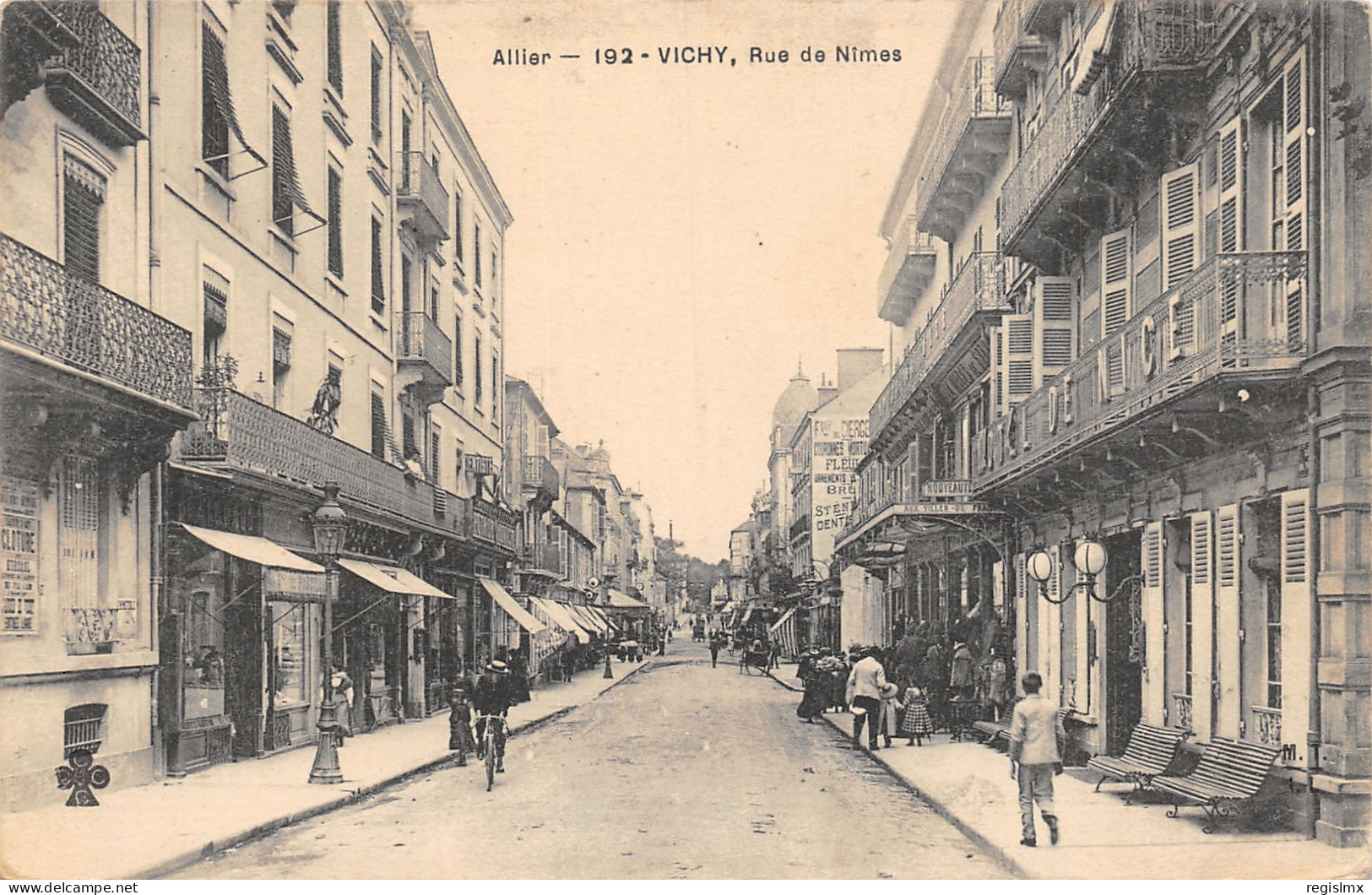 03-VICHY-N°358-C/0015 - Vichy
