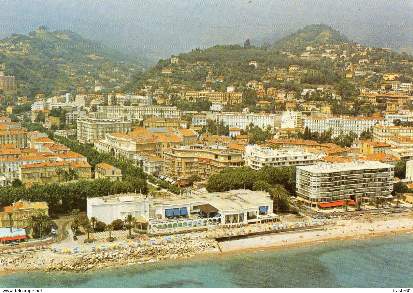 Menton - Vue Générale Aérienne , Au Premier Plan , Le Nouveau Casino - Menton