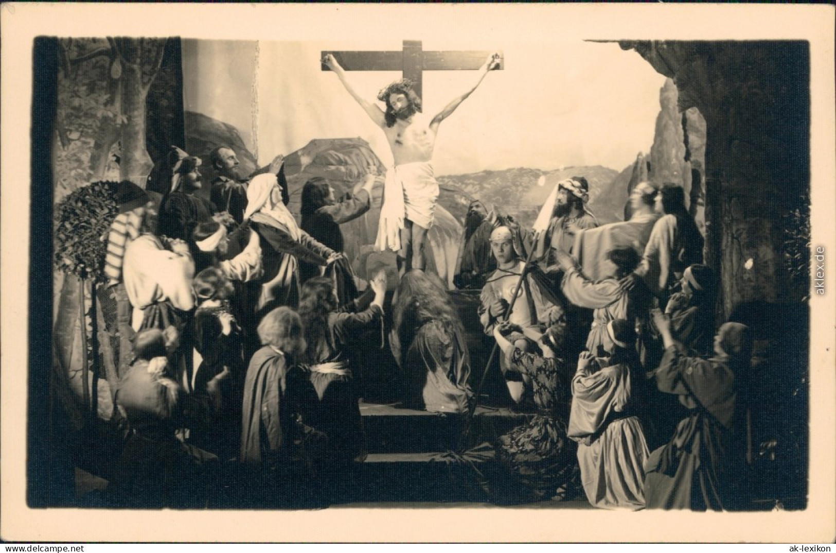 Oberammergau Passionsspiele: Jesus Am Kreuz Umringt Von Menschen 1930 Privatfoto - Oberammergau
