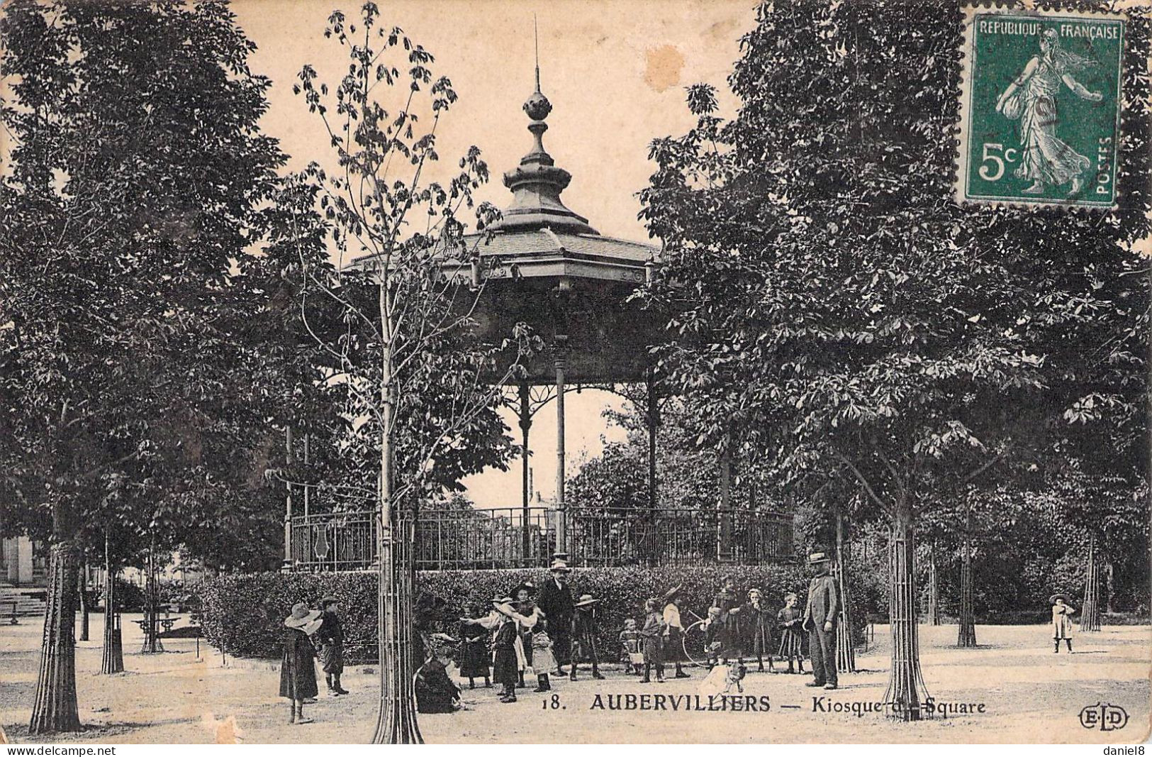 AUBERVILLIERS  - Kiosque Du Square - Aubervilliers