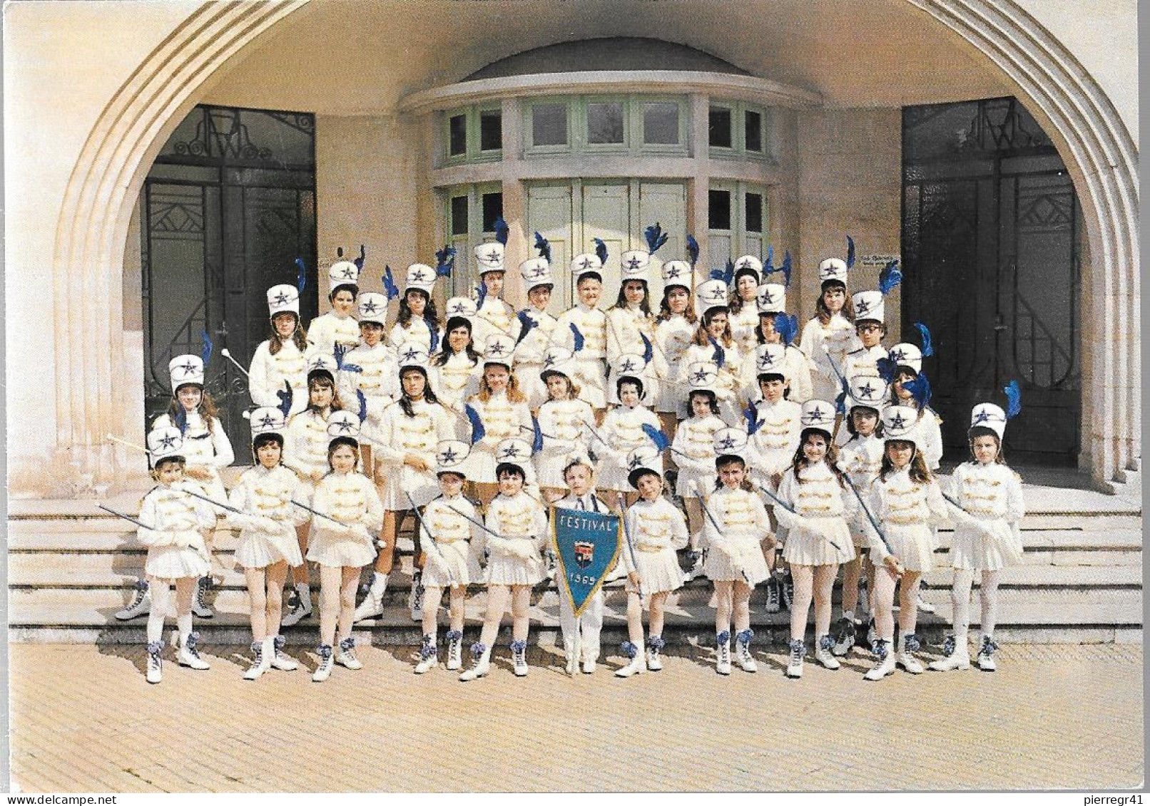 CPA-1969-17-ETOILE De ROCHEFORT-Les-MAJORETTES-Edit Eurolux-TBE - Danze