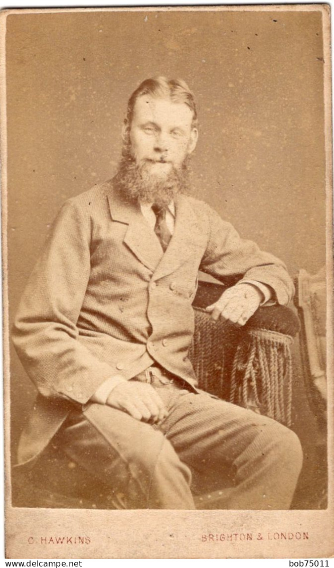 Photo CDV D'un Homme  élégant Posant Dans Un Studio Photo A London - Old (before 1900)