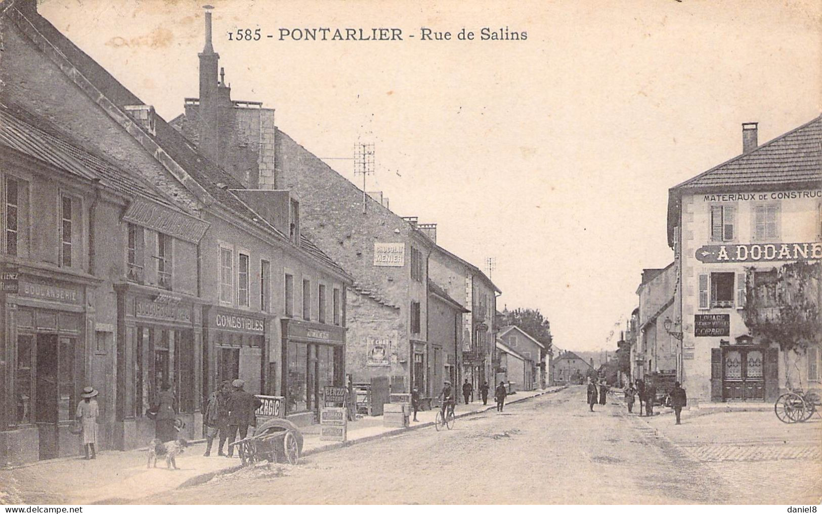 PONTARLIER , Rue Des Salins - Pontarlier