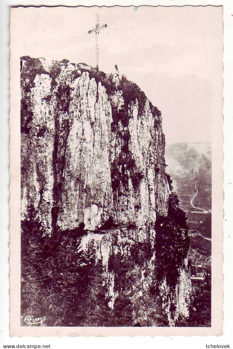 (39) Poligny. Combier CIM. Rocher Et Croix Du Dan - Poligny