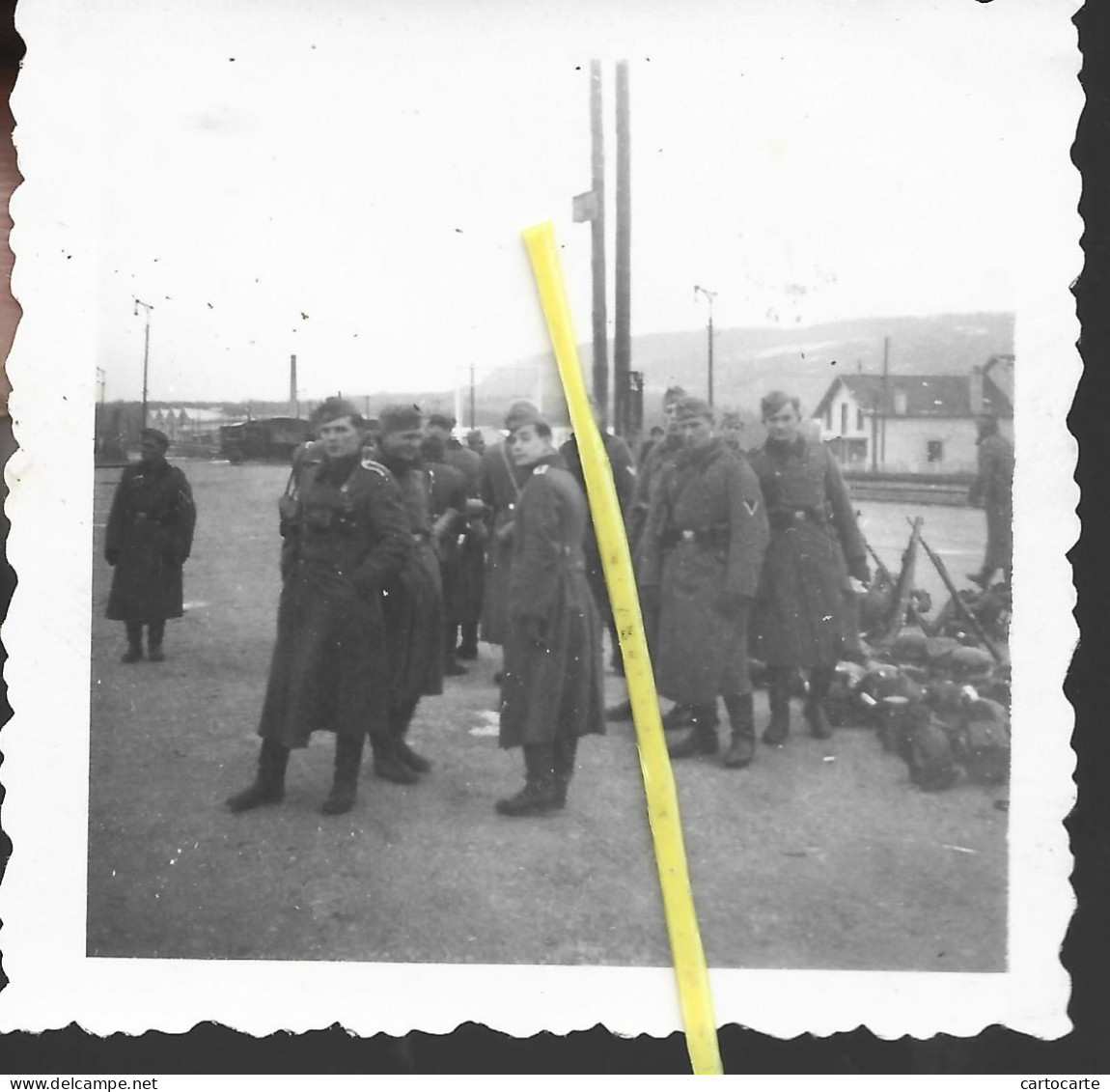 03 024 0524 WW2 WK2 ALLIER MOULINS GARE  OCCUPATION  SOLDATS ALLEMANDS    1940 / 1944 - Guerra, Militari